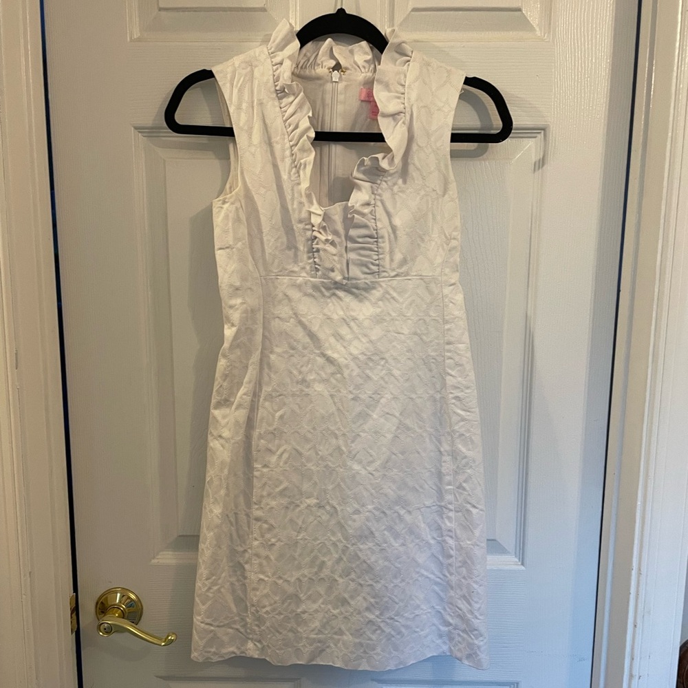 ! Lilly Pulitzer White Floral Eyelet Adeline Shift Dress Size 00